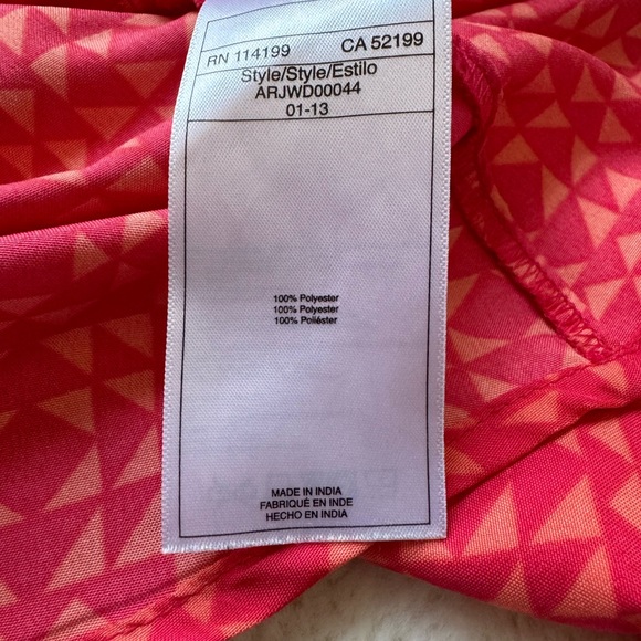 ❌SOLD❌Roxy Dress Teen's Large Red Geometric Mini Back Cutout Short Sleeve Swim - Picture 13 of 14